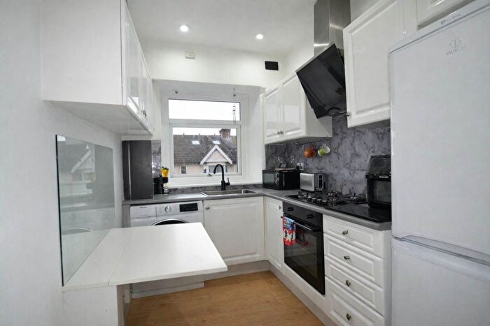 2 Bedroom Flat To Rent In Drayton Bridge Road, London, W7