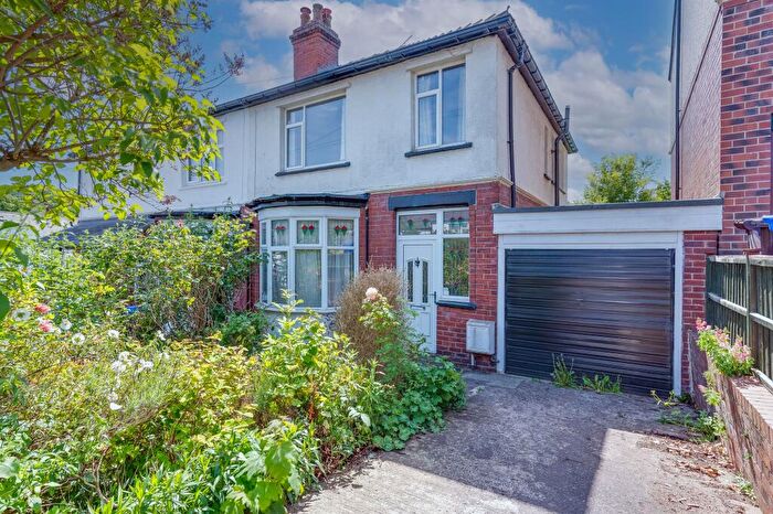 3 Bedroom Semi-Detached House For Sale In Hartington Avenue, Millhouses, S7