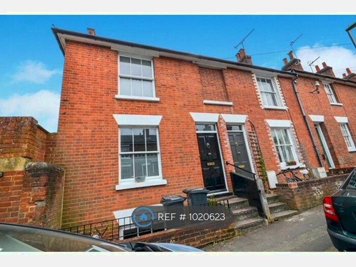 3 Bedroom Semi-Detached House To Rent In Newburgh Street, Winchester, SO23