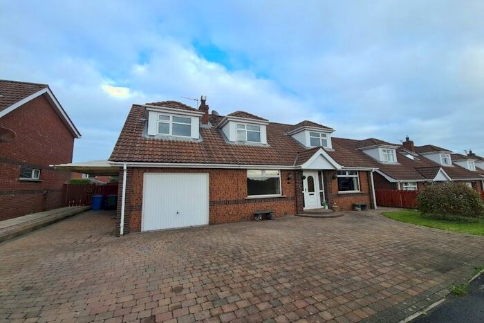 4 Bedroom Detached House For Sale In Dunkeld Close, Bangor BT19