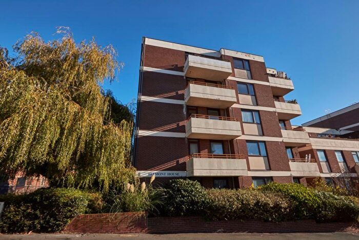 2 Bedroom Flat To Rent In Silver Lane, Exeter, EX4