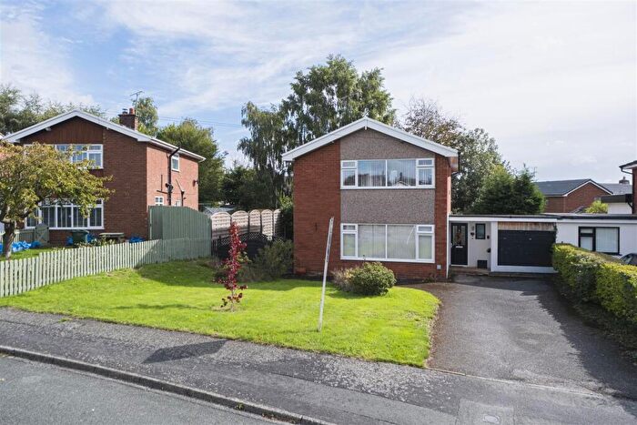 3 Bedroom Link Detached House For Sale In Hockenhall Crescent, Tarvin, CH3