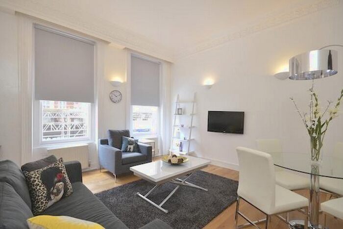 3 Bedroom Flat To Rent In Bedford Street, Covent Garden, WC2E