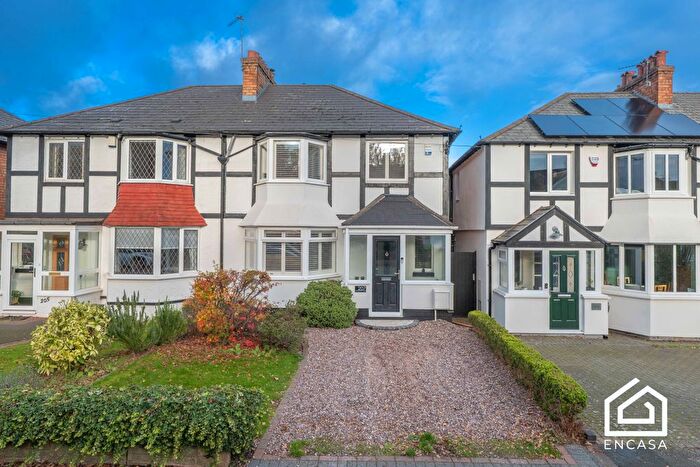 3 Bedroom Semi Detached House For Sale In Ulverley Green Road, Olton, B92