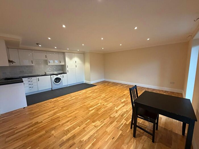 1 Bedroom Flat To Rent In Clark House, RM6