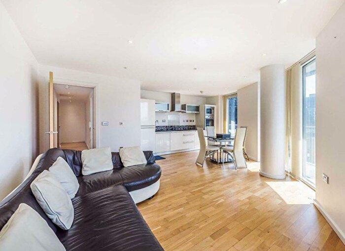 2 Bedroom Flat To Rent In Ability Place, Millharbour, Canary Wharf, London, E14