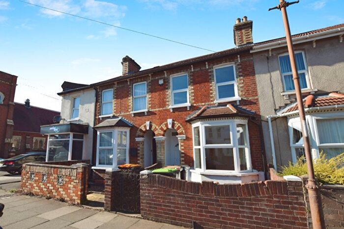 3 Bedroom Property To Rent In Howard Avenue, Queens Park Area, Bedford, MK40