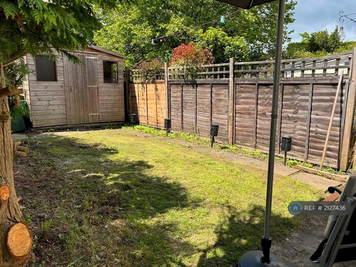 1 Bedroom Flat To Rent In Bromley, Kent, BR2