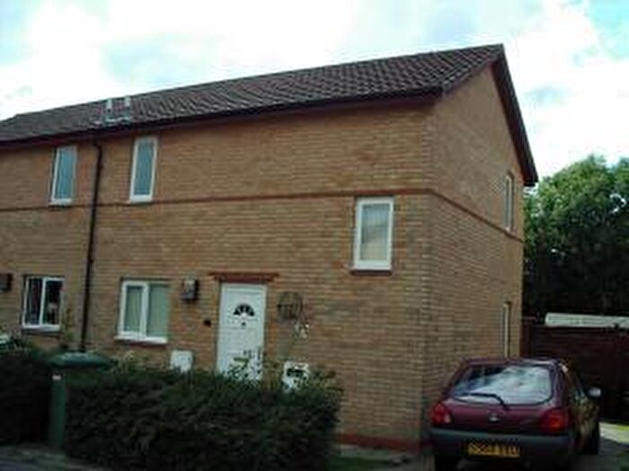 2 Bedroom House To Rent In Keaton Close, Crownhill, Milton Keynes, MK8