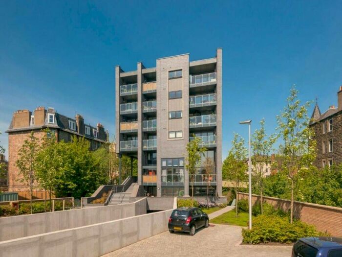 2 Bedroom Flat To Rent In Lawrie Reilly Place, Edinburgh, EH7