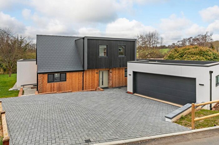 4 Bedroom Detached House To Rent In Legion Lane, Kings Worthy, SO23