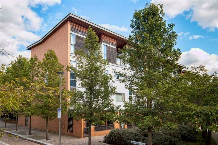 2 Bedroom Apartment To Rent In Petersfield Green, Central Milton Keynes, Milton Keynes, MK9