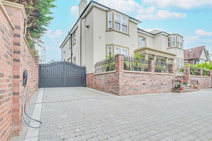 6 Bedroom Detached House To Rent In Golf Open - Waterloo Road, Birkdale, PR8