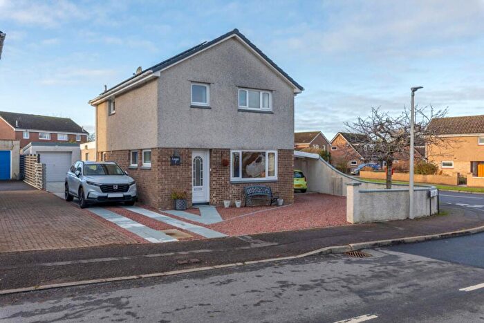 3 Bedroom Detached House For Sale In Kestrel Place, Inverness, IV2