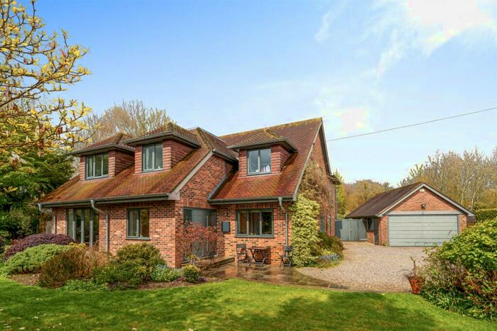 5 Bedroom Detached House For Sale In Boyes Lane, Blendworth, PO8