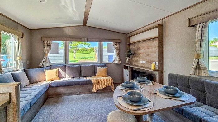 2 Bedroom Park Home For Sale In Stowford Farm Meadows, EX34