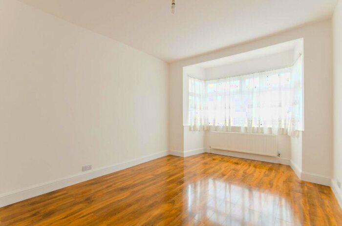 3 Bedroom Terraced House To Rent In Berwick Road, , Wood Green, London, N22