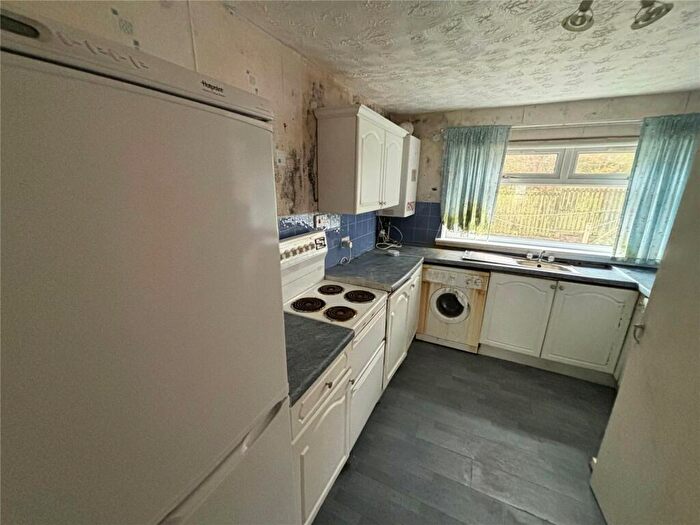 1 Bedroom Flat For Sale In Hirst Gardens, Shotts, North Lanarkshire, ML7