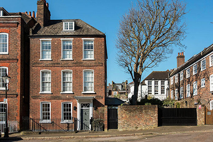 4 Bedroom Semi-Detached House For Sale In Hampstead Square, Hampstead Village, NW3