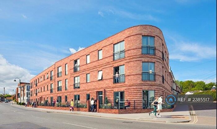 1 Bedroom Flat To Rent In Bevois Valley Road, Southampton, SO14