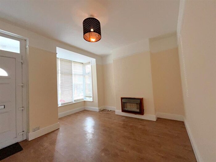 4 Bedroom Terraced House To Rent In Norwood Road, Shipley, BD18