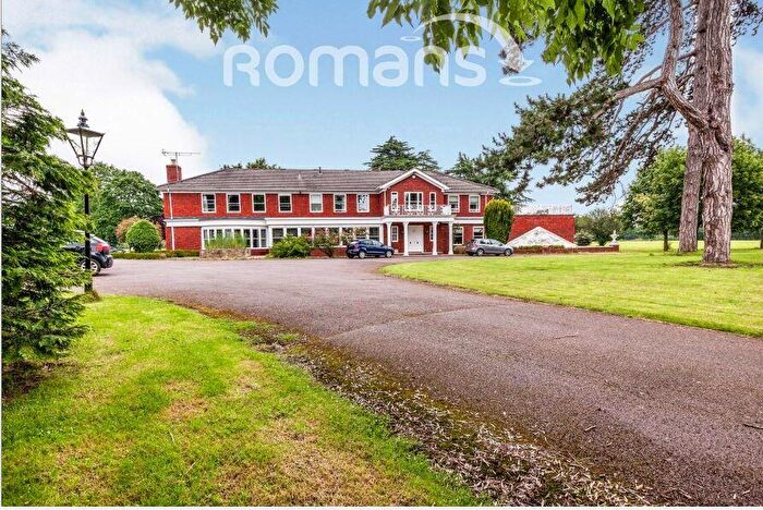 5 Bedroom Semi-Detached House To Rent In Ground Floor Flat St. Georges Farm, Church Road, Windsor, SL4