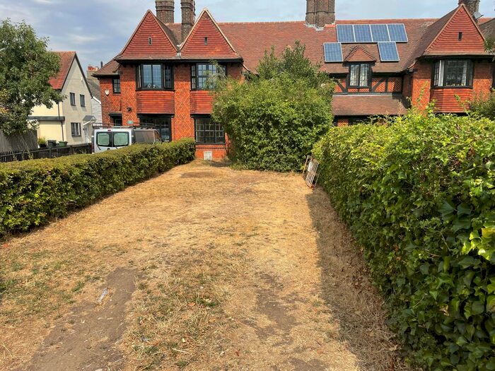 3 Bedroom Town House To Rent In Coggeshall Road, Braintree, CM7