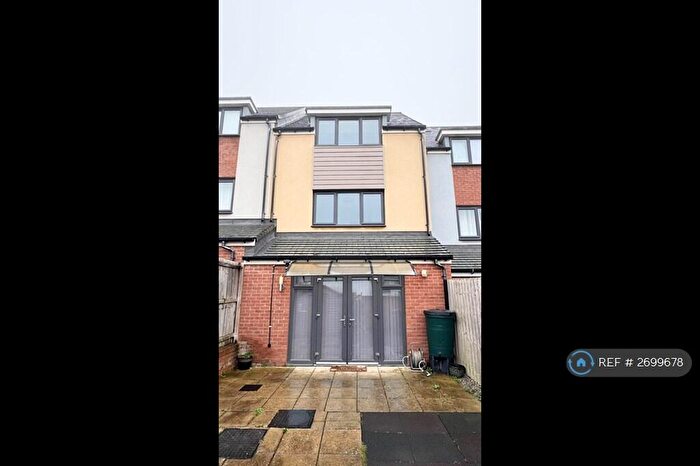 4 Bedroom Terraced House To Rent In Featherwood Avenue, Newcastle Upon Tyne, NE15