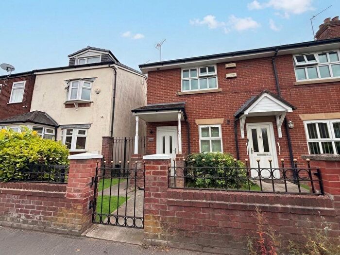 3 Bedroom Flat For Sale In Manchester Road, Swinton, M27