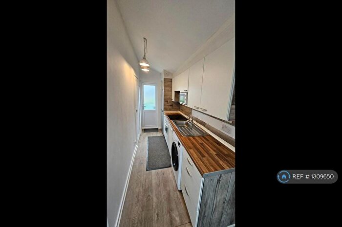 1 Bedroom Flat To Rent In Hamilton Avenue, Exeter, EX2