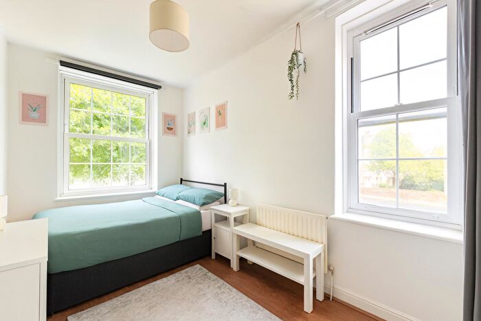 4 Bedroom Flat To Rent In Chicksand Street, London, E1