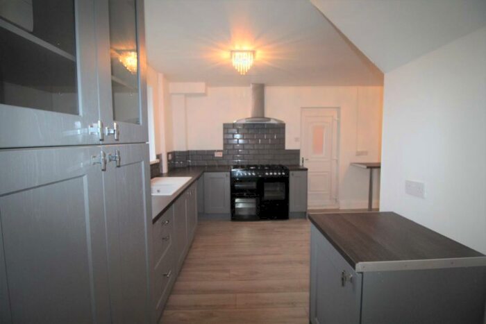 3 Bedroom Semi-Detached House To Rent In Prospect View, Houghton-le-spring, DH4