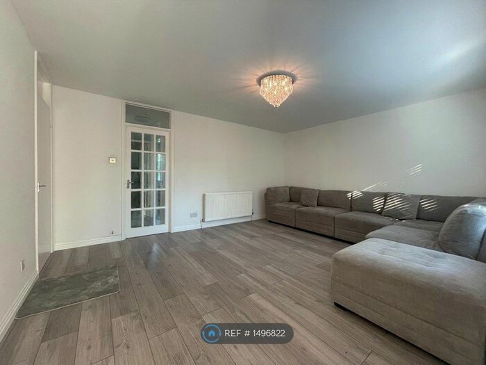 1 Bedroom Flat To Rent In Church Walk, Hayes, UB3