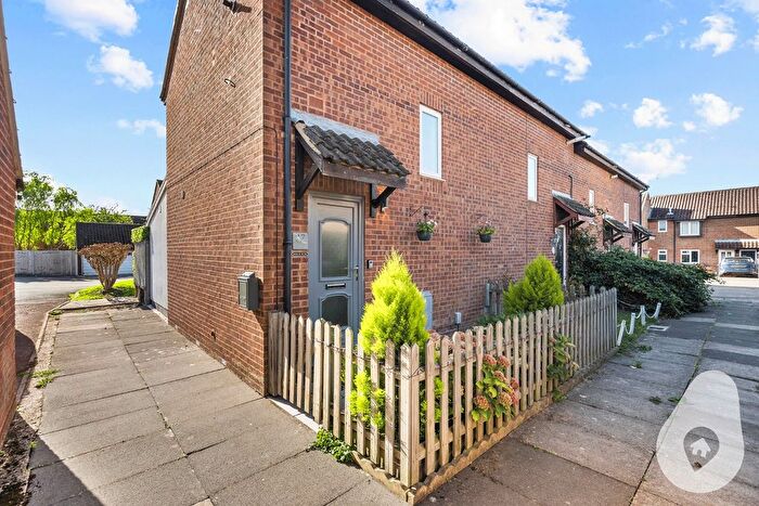 2 Bedroom Semi-Detached House For Sale In Carters Close, Stevenage, Hertfordshire, SG2