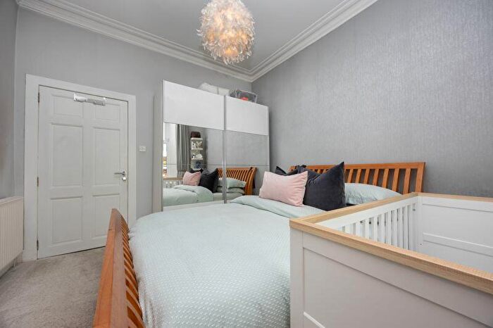 1 Bedroom Flat For Sale In Clarkston Road, Muirend, G44