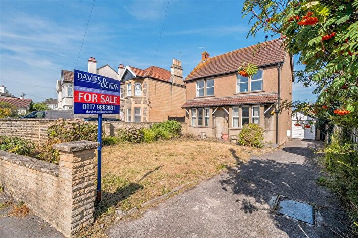 3 Bedroom Detached House For Sale In Charlton Road, Keynsham, Bristol, BS31