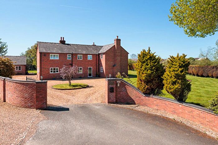 5 Bedroom Detached House For Sale In Holmes Chapel Road, Brereton, CW11