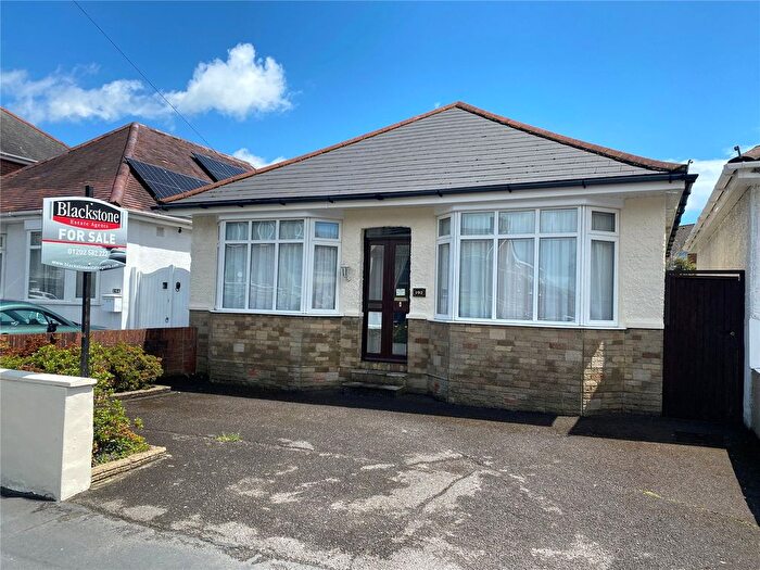Bungalow For Sale In Kinson Road, Kinson, Bournemouth, Dorset, BH10