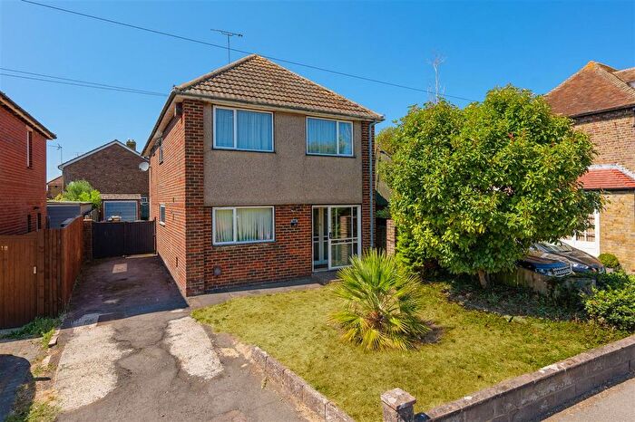 3 Bedroom Detached House For Sale In Tothill Street, Minster, CT12