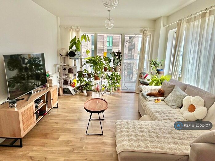 2 Bedroom Flat To Rent In Bawley Court, London, E16