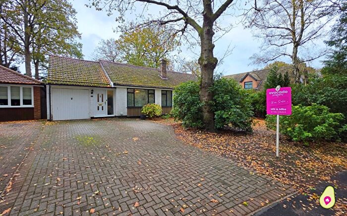 4 Bedroom Detached Bungalow For Sale In Parkway, Crowthorne, Berkshire, RG45