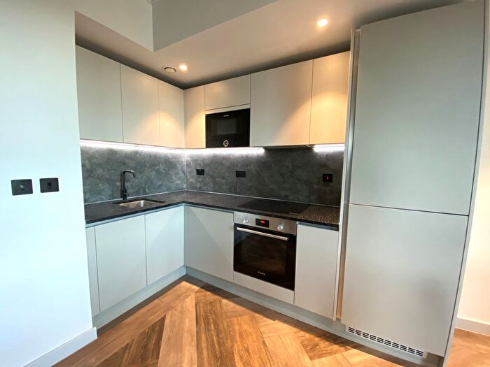 2 Bedroom Flat To Rent In Ancoats Gardens, Bendix Street, Manchester, M4