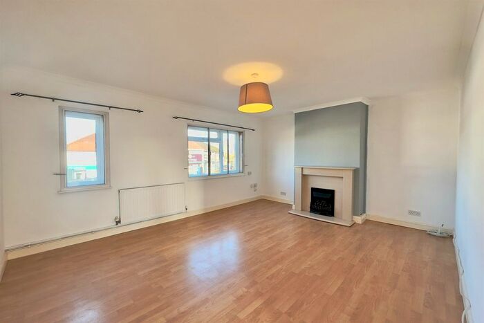 2 Bedroom Flat To Rent In Park Road, Loughborough, LE11