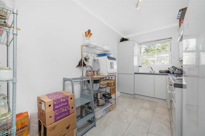 1 Bedroom Flat To Rent In Cotswold Street, West Norwood, SE27
