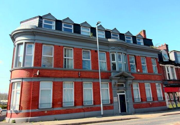 2 Bedroom Flat To Rent In - Stand Lane, Radcliffe, Manchester, M26