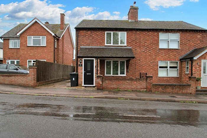 3 Bedroom Semi-Detached House For Sale In The Brache, Maulden, MK45