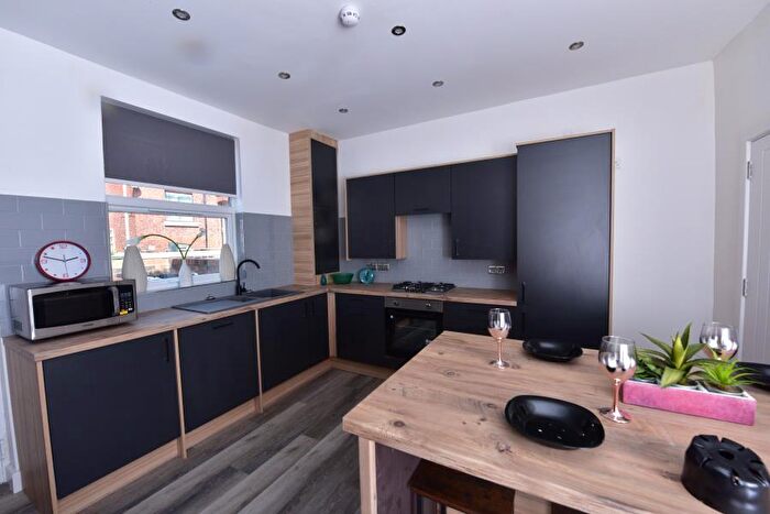 4 Bedroom Terraced House To Rent In Royal Park Road, Hyde Park, Leeds, LS6
