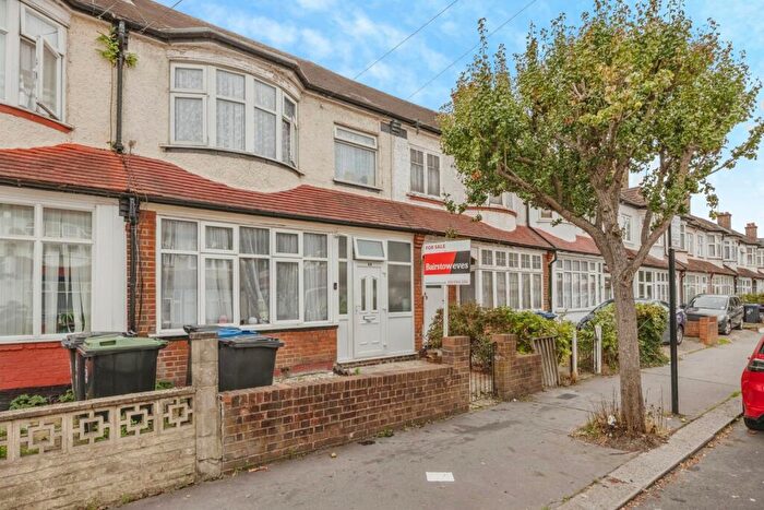 3 Bedroom Terraced House For Sale In Kingswood Avenue, Thornton Heath, Surrey, CR7