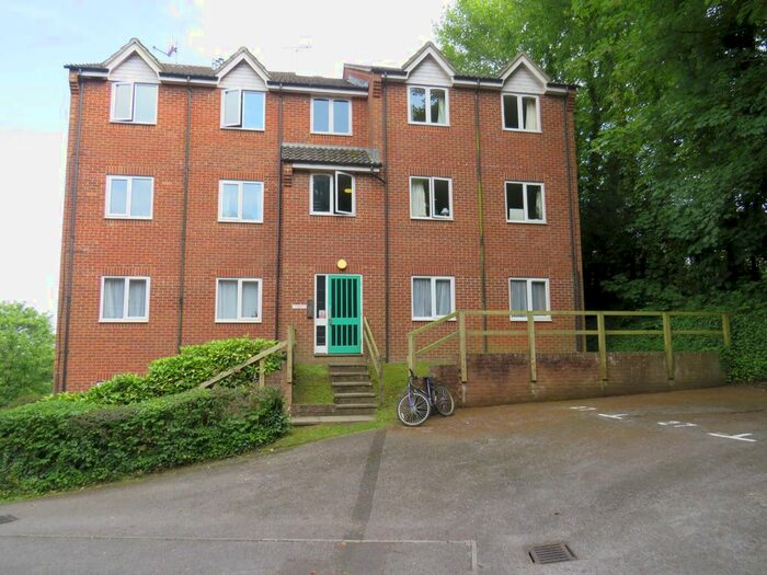 1 Bedroom Property To Rent In Sarum Close, Salisbury, SP2