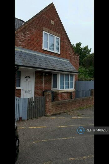 2 Bedroom Semi-Detached House To Rent In Station Road, Birchington, CT7